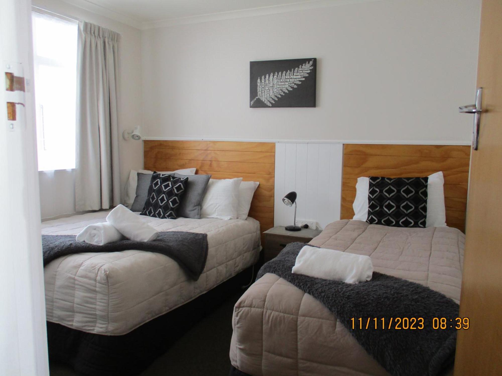High Street Living Motel Пиктон Экстерьер фото