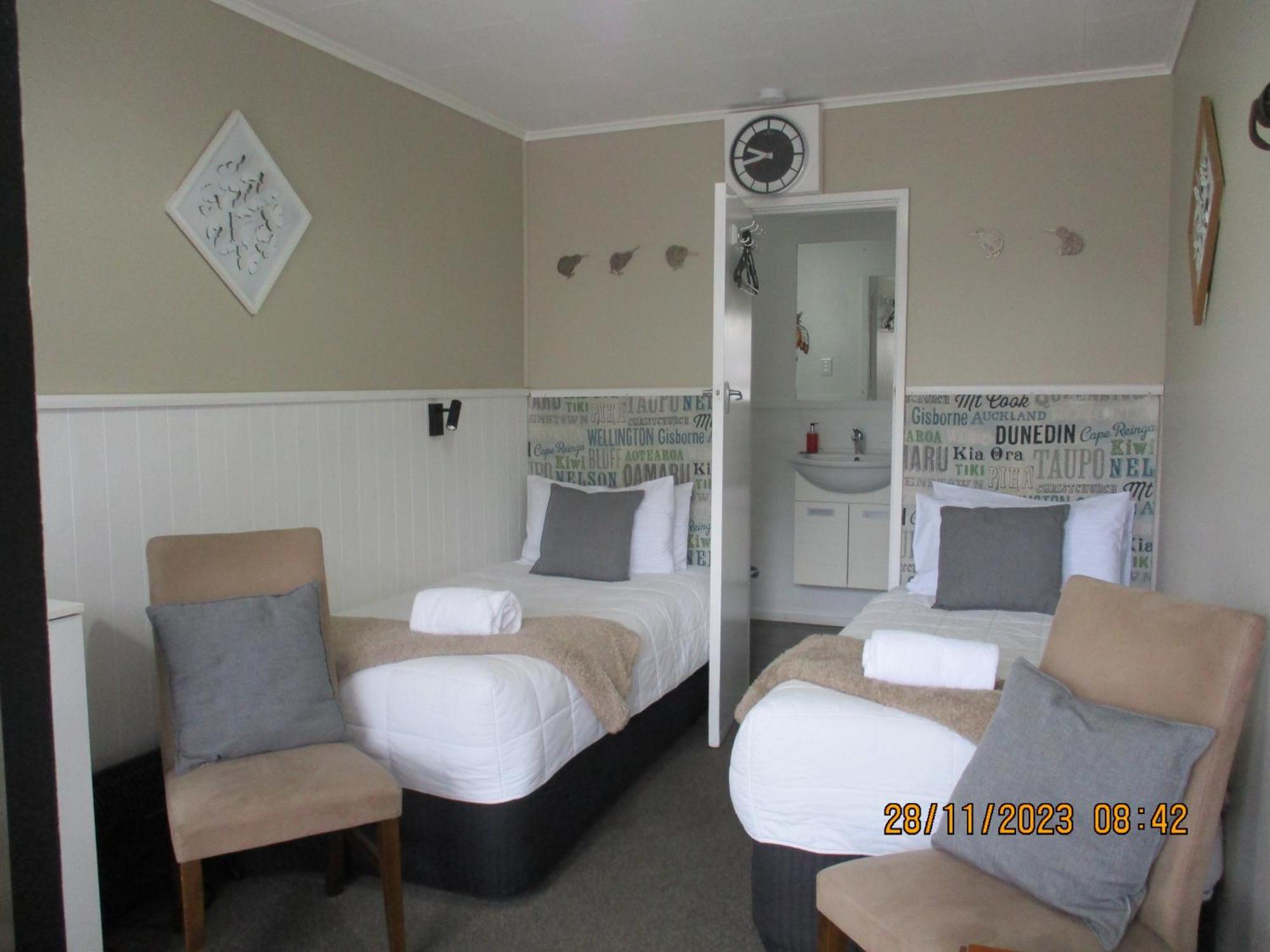 High Street Living Motel Пиктон Экстерьер фото
