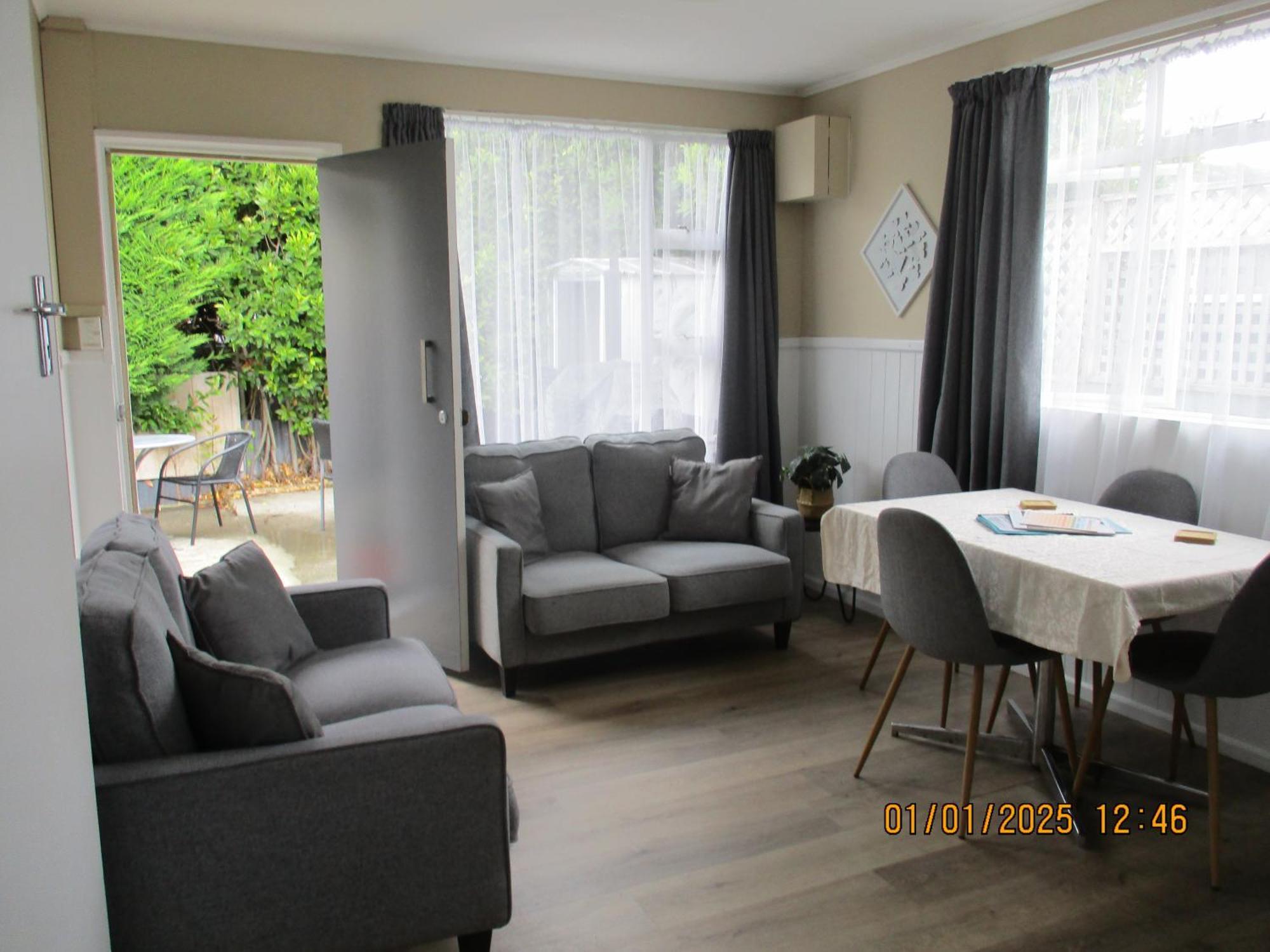 High Street Living Motel Пиктон Экстерьер фото
