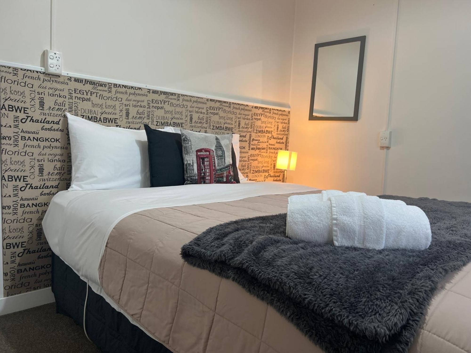 High Street Living Motel Пиктон Экстерьер фото