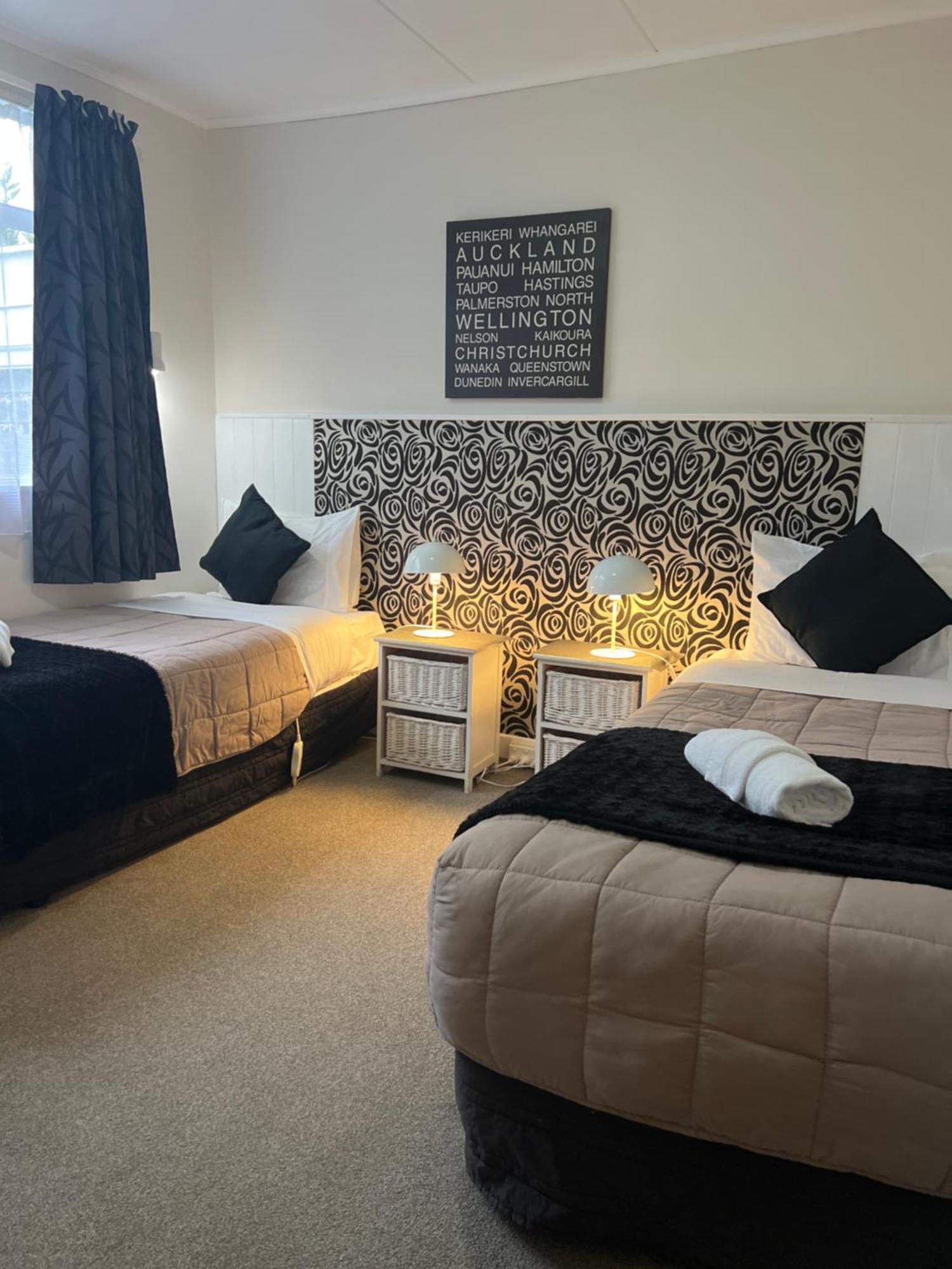 High Street Living Motel Пиктон Экстерьер фото