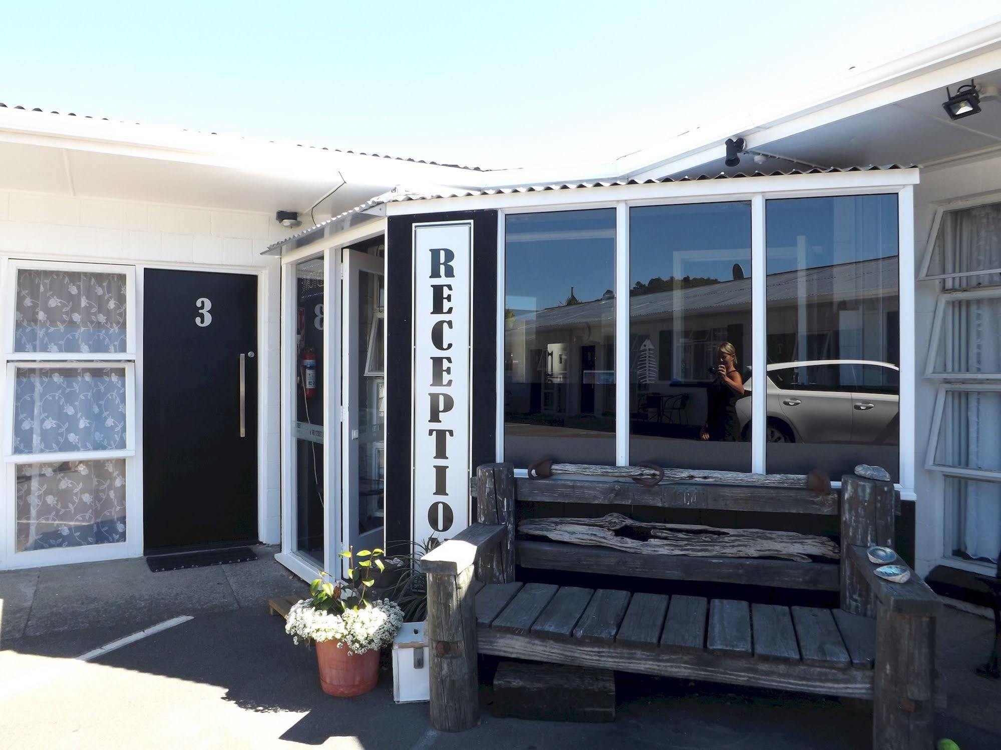 High Street Living Motel Пиктон Экстерьер фото