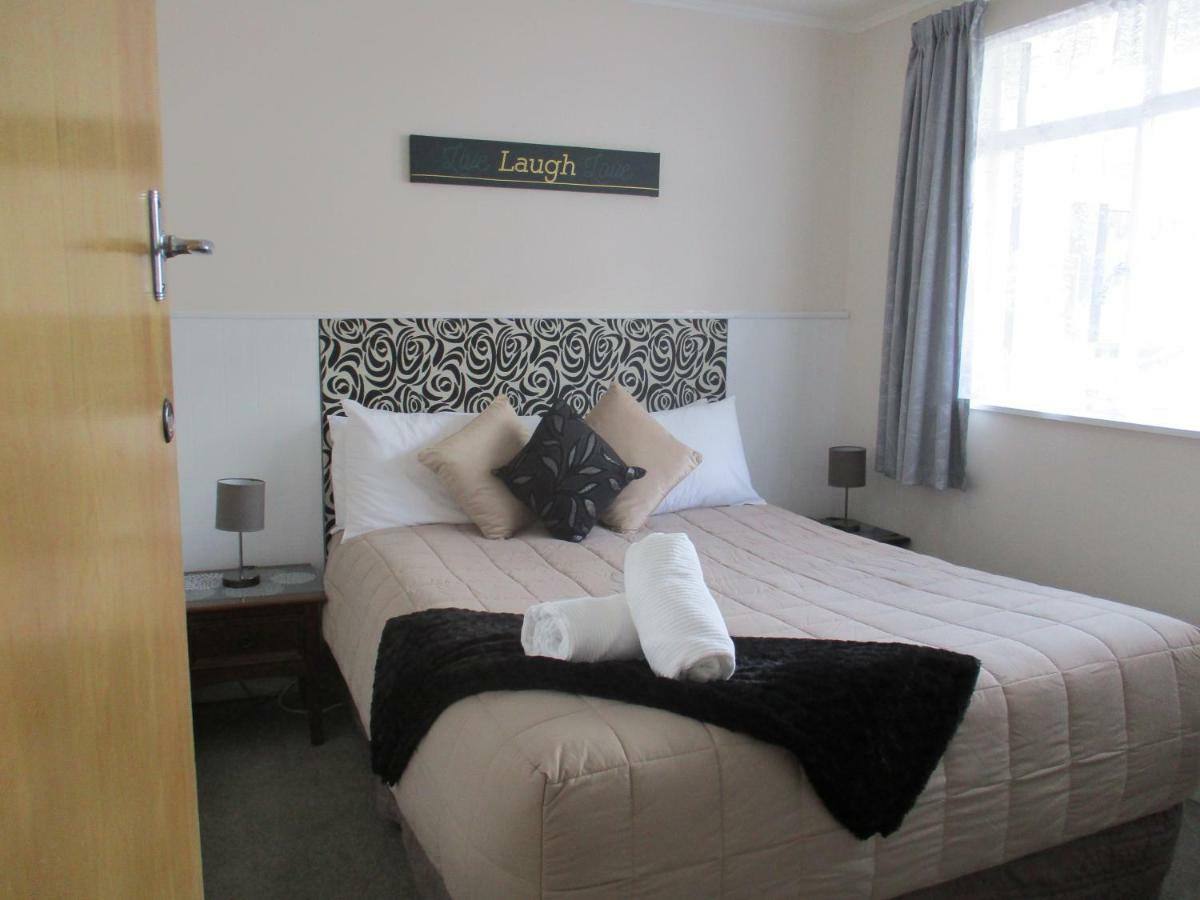 High Street Living Motel Пиктон Экстерьер фото
